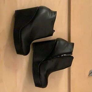 $5 Add-on Classic Black Ankle Boot